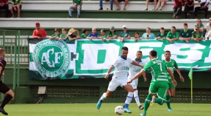 Chapecoense vence Avaí na abertura do Catarinense 2023