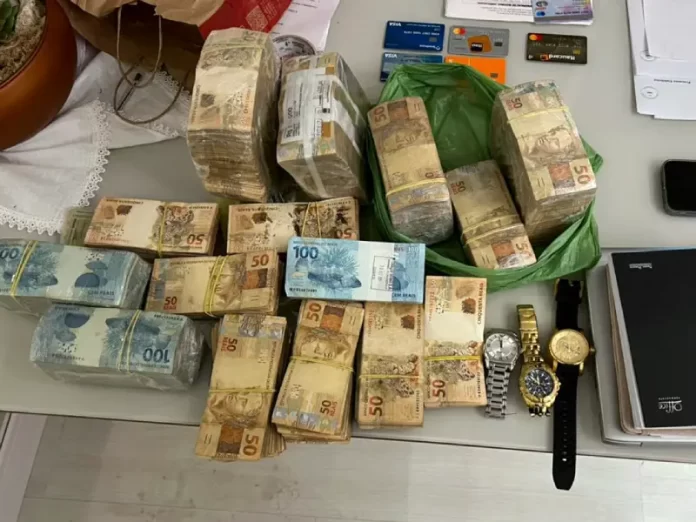 Operação contra lavagem de dinheiro do tráfico prende quatro em Balneário Camboriú