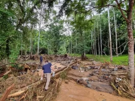 Deslizamento destruiu residência no Morro do Pico, em Rodeio