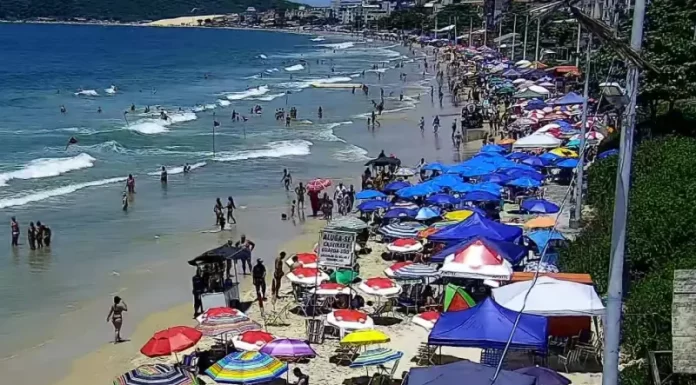 Praia de Ingleses antes do alargamento