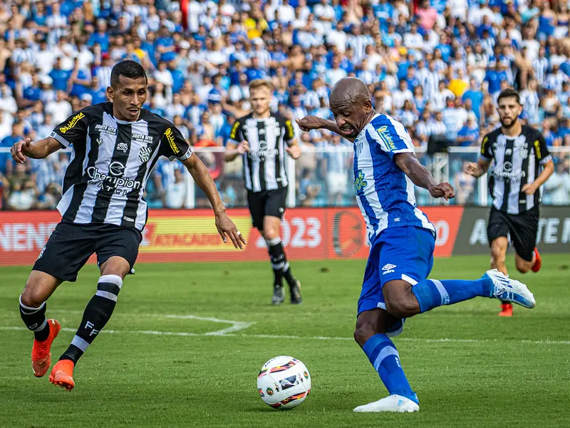 Avaí venceu Figueirense por 4 a 0