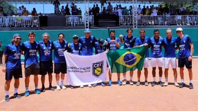 Time brasileiro venceu a China por 4 a 0 na etapa da Copa Davis em Florianópolis - Foto:CBT/Divulgação/CSC