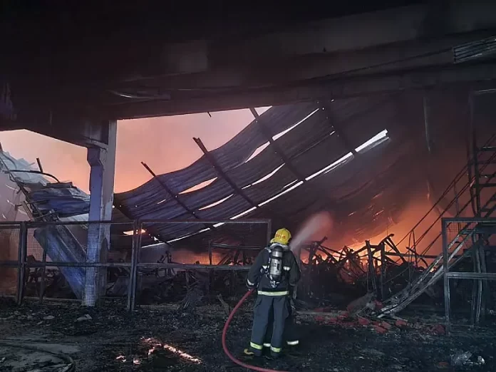 Incêndio em fábrica de Brusque é controlado após 24h