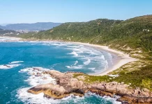 Praia da Galheta, em Florianópolis