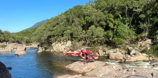 Jovem de 19 morre afogado em cachoeira de Santo Amaro da Imperatriz