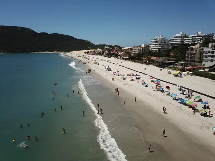 Canto sul dos Ingleses alargado