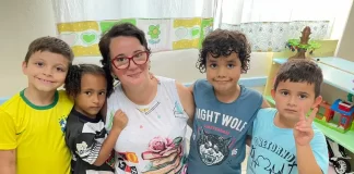 Voz da liberdade: no Dia da Mulher, professora dedica poema à Antonieta de Barros