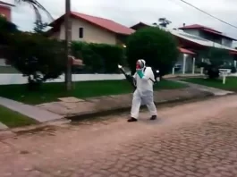 Florianópolis é terceira cidade da região a decretar emergência por infestação de mosquito Pulverização de veneno contra mosquito da dengue em Florianópolis