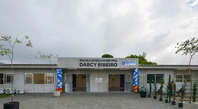 Escola Darcy Ribeiro em Florianópolis