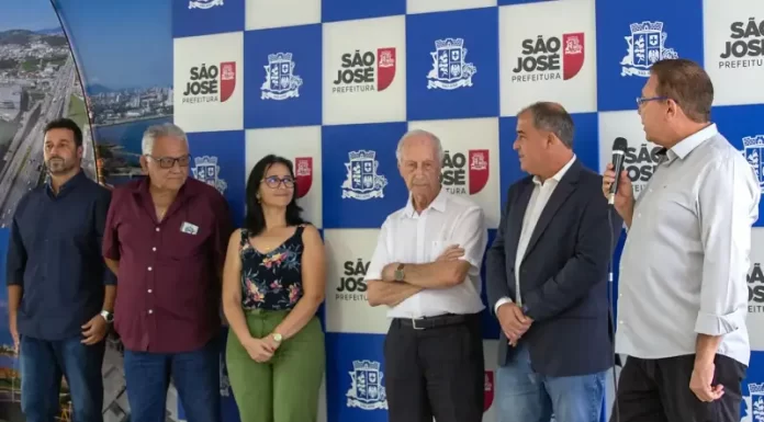 Dois vereadores assumem secretarias de São José