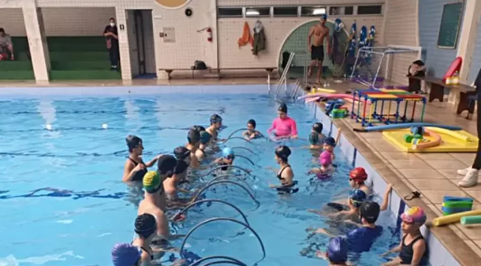 Natação infantil na Udesc