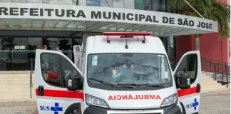 São José disponibiliza nova ambulância para transporte eletivo de pacientes