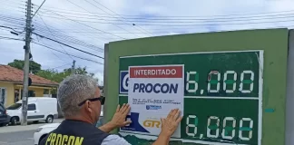 Postos de combustíveis são interditados em Florianópolis