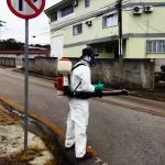 Pulverização de inseticida em bairros de São José