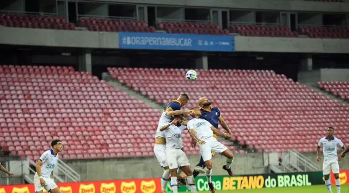 Retrô ganhou de virada do Avaí na estreia da Copa do Brasil