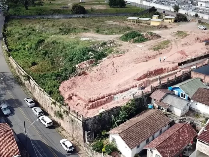 Terreno no Bairro Capoeiras receberá escola estadual revitalizada e Novo Cefid - Foto: Roberto Vaz