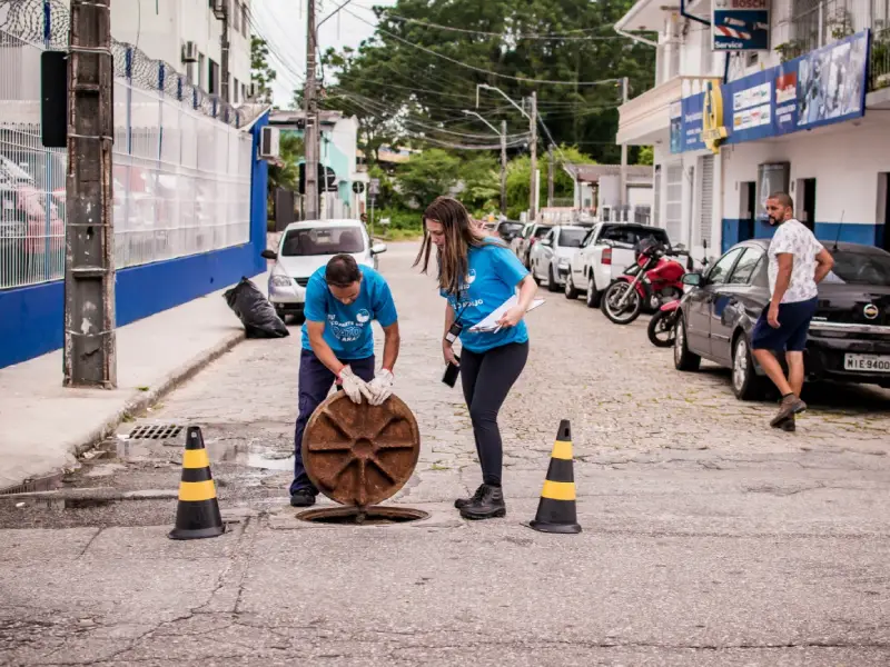 Vistorias de esgoto em São José no programa Trato pelo Araújo
