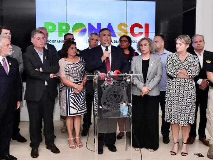 O Ministério da Justiça e Segurança Pública (MJSP) lançou, nesta quinta-feira (13), o Programa Nacional de Segurança Pública com Cidadania - Pronasci 2, em Santa Catarina