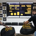 Policiais entregam apreensões na Operação Escola Segura
