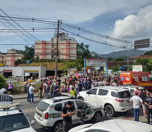 É falso que haja outros ataques em creches; não há “recado” de infanticida Homem invade creche em Blumenau e mata quatro crianças