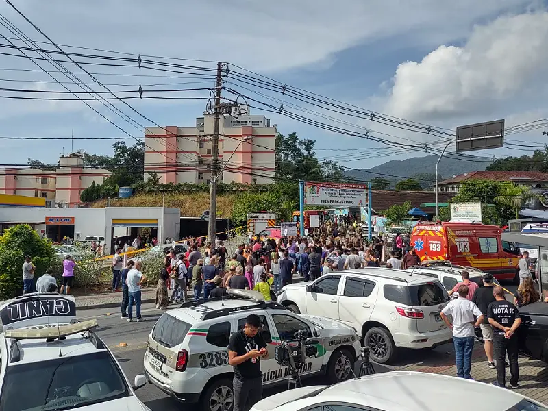 Homem invade creche em Blumenau e mata quatro crianças