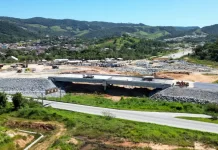 Viaduto de intersecção da BR-282 com o Contorno Viário