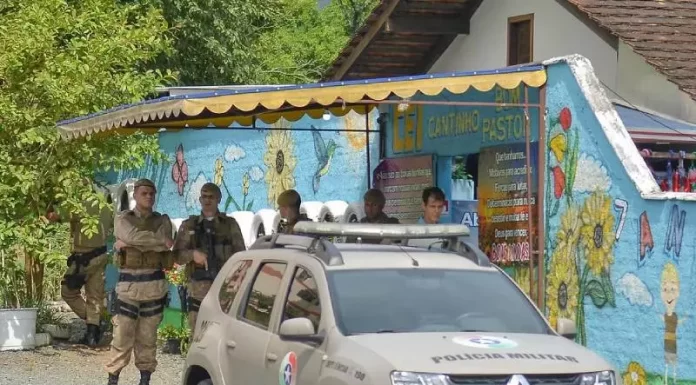 Após atentado em creche de Blumenau, governador anunciou que cada escola terá um policial militar armado