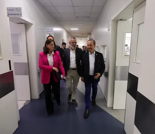 Estado tem 99% das UTI ocupadas e governo anuncia ampliação de leitos Jorginho Mello e Carmen Zanotto em hospital