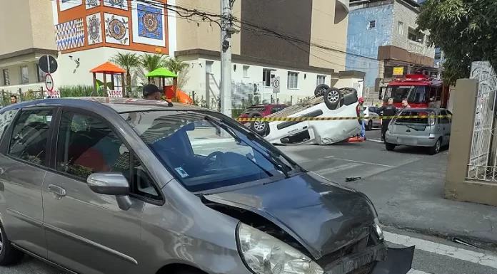 Acidente em esquina de Campinas deixa pessoa ferida