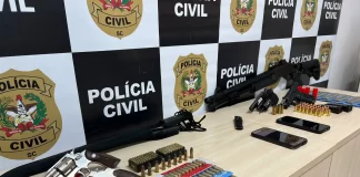 Tráfico de armas na Grande Florianópolis é alvo de operação policial