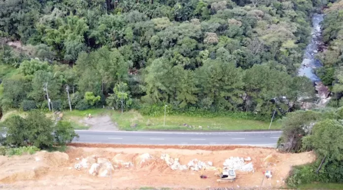 BR-376 será bloqueada neste sábado para detonação de rochas