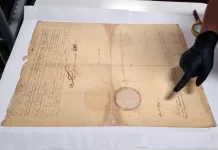 Documento assinado por Dom Pedro II é transcrito em museu de São José