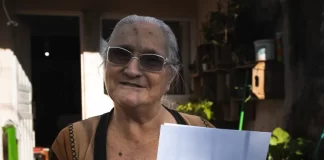 Moradores do loteamento Morar Bem recebem documentos de posse de suas casas