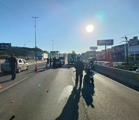 Jovem de 25 anos morreu em acidente de moto na BR-101 em São José