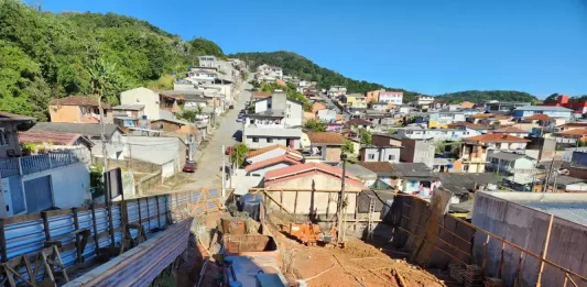 Reconstrução de escolas em São José