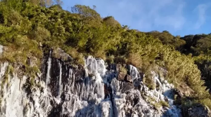 Serra do Rio do Rastro congelada