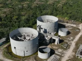 Florianópolis anuncia quebra de contrato a Casan para expansão do saneamento Estação de Tratamento de Esgoto do Rio Tavares