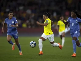 França vence Brasil e assume a ponta do grupo F Brasil perdeu para a França