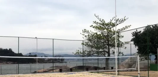 Área revitalizada em Coqueiros será reaberta neste domingo Revitalização da praça da praia do Meio