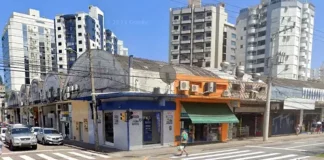 Prédio da antiga rodoviária de Florianópolis