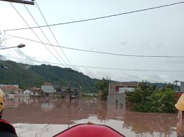 Tubarão tem pontos de inundação