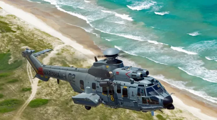 Novo helicóptero reforça serviço de resgate da Marinha no Sul do Brasil
