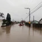 A equipe de força-tarefa 04, de Criciúma, foi acionada na manhã desse sábado (7) devido ao aumento do nível do Rio Sangão e incidentes em Urussanga