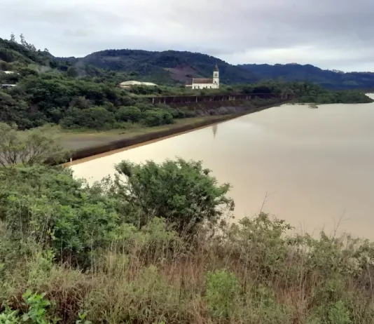 Barragem de José Boiteux atinge capacidade
