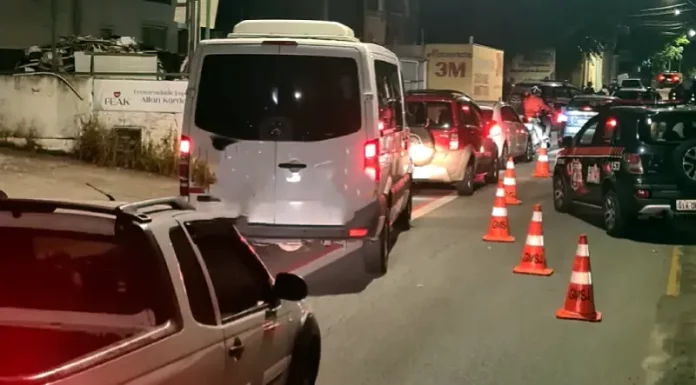 Blitz da lei seca em São José flagra 26 dirigindo sob influência de álcool