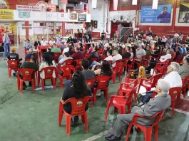 Construção de emissário de esgoto no Saco dos Limões opõe pescadores e Casan Reunião com a comunidade debateu implantação de emissário terrestre no Saco dos Limões