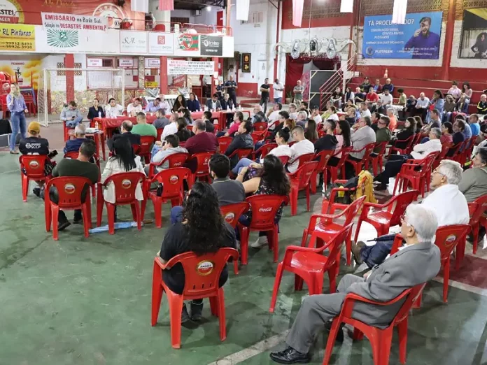 Reunião com a comunidade debateu implantação de emissário terrestre no Saco dos Limões