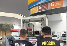 Posto de combustíveis na Av. Mauro Ramos é interditado
