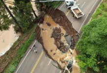 SC-135 ficou destruída com o rompimento da base da pista