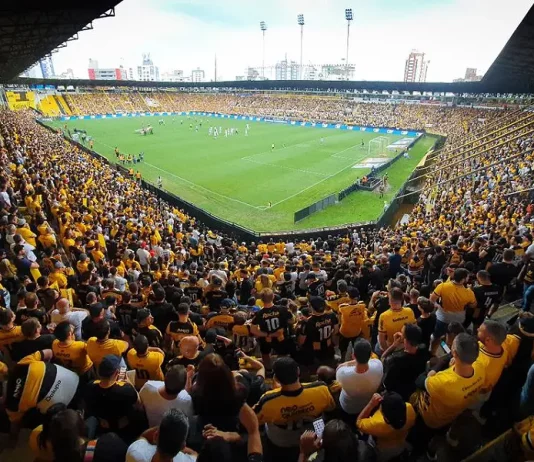 Criciúma sobe para a Série A após 9 anos